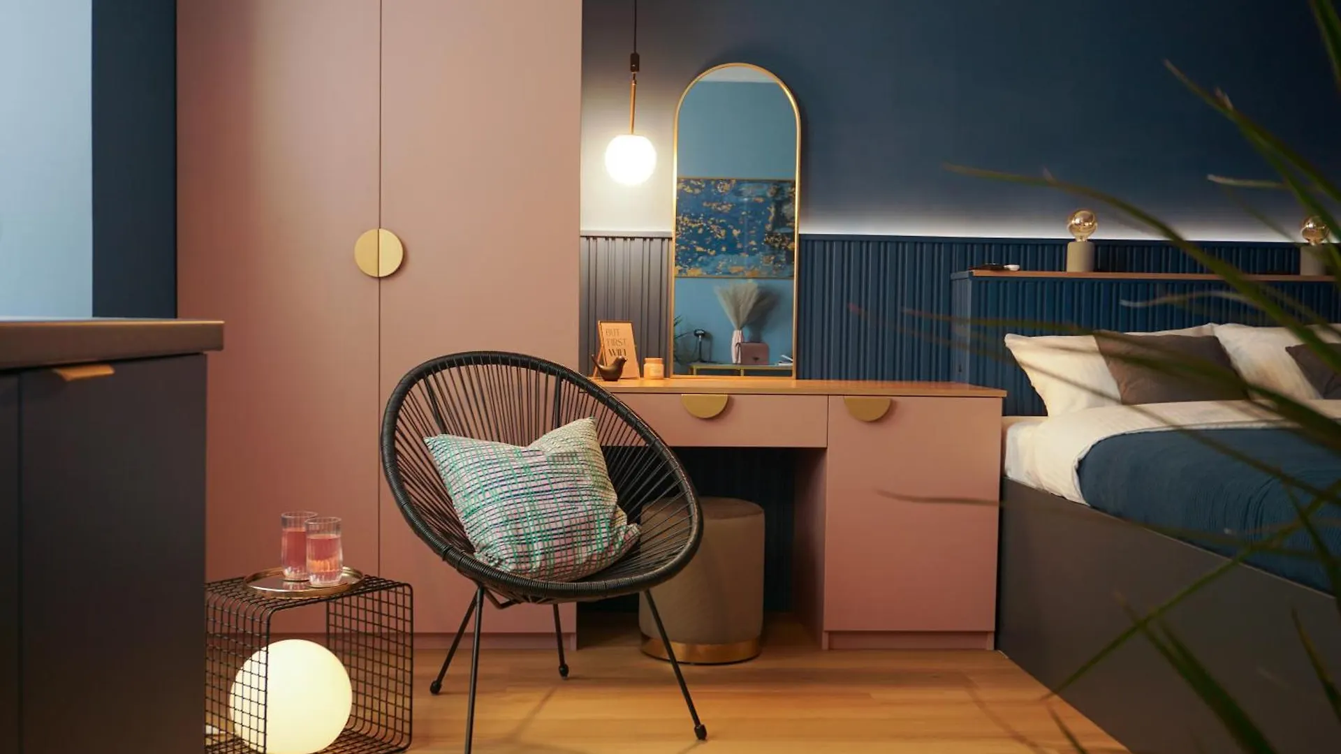 Aozora Central Studio Bucharest